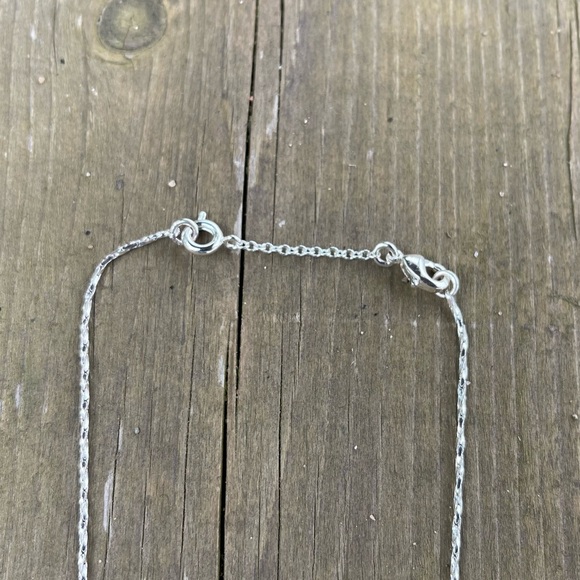 STELLA & DOT Rebel Cluster Necklace Silver in Original Box Single Chain - Picture 14 of 15